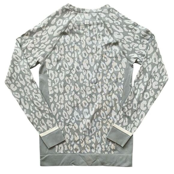 Sweaty Betty Leopard Jacquard Base Layer Long Sleeve Workout Top NWT Size Medium - Picture 2 of 5